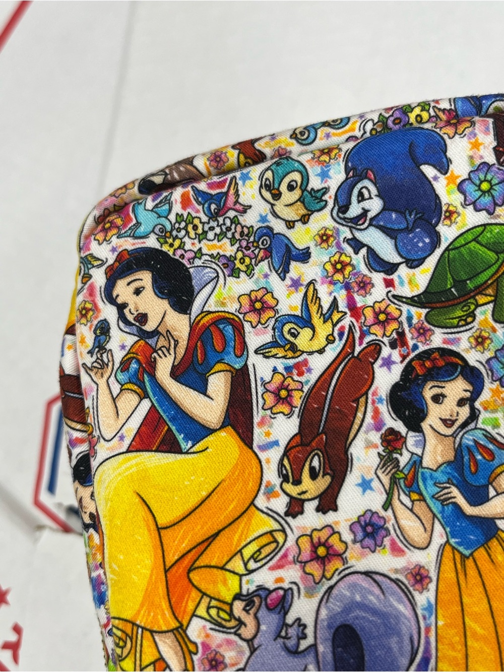 Disney Snow White Inspired Pouch - Picture 2 of 12